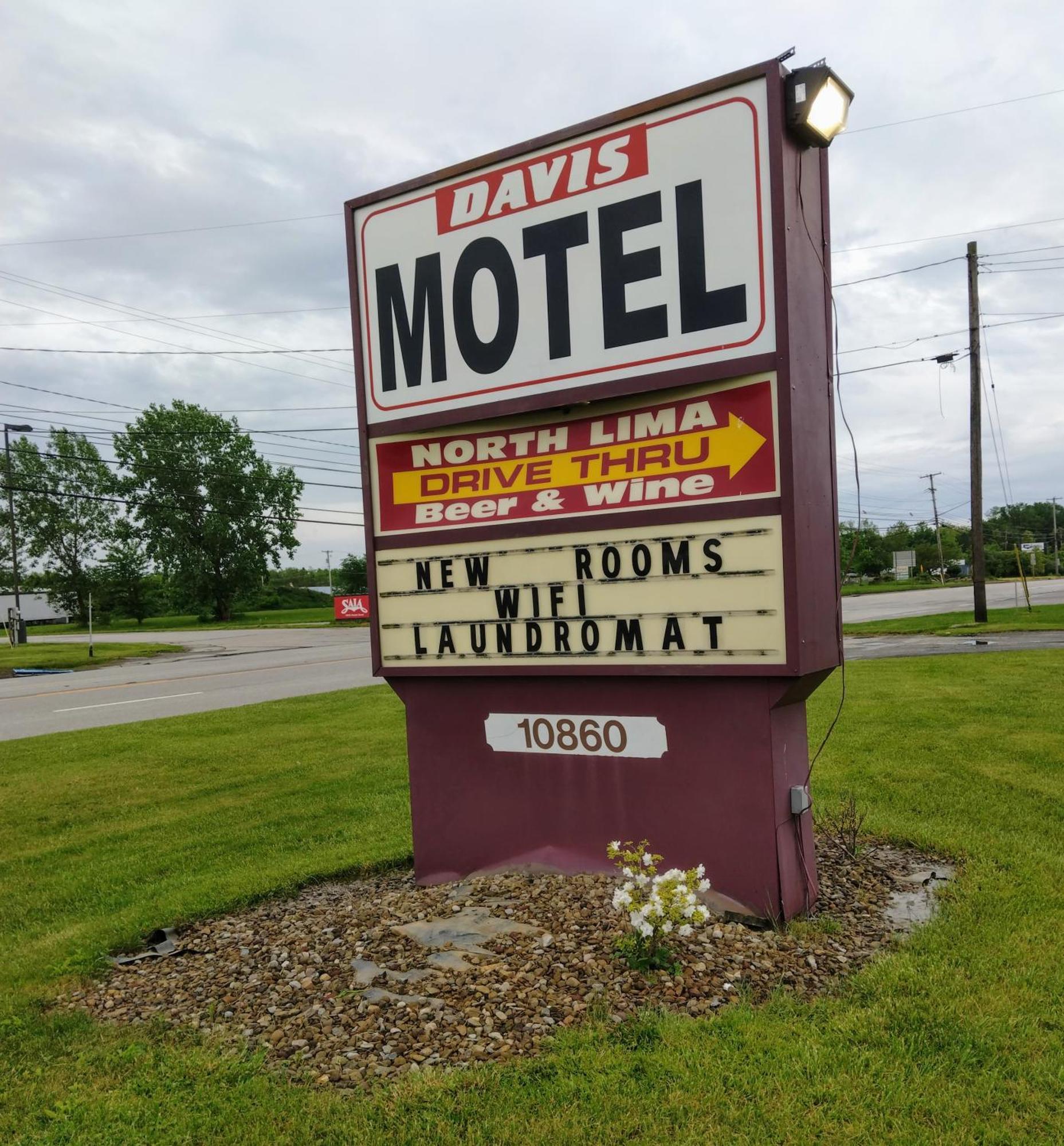 Davis Motel North Lima Exteriér fotografie